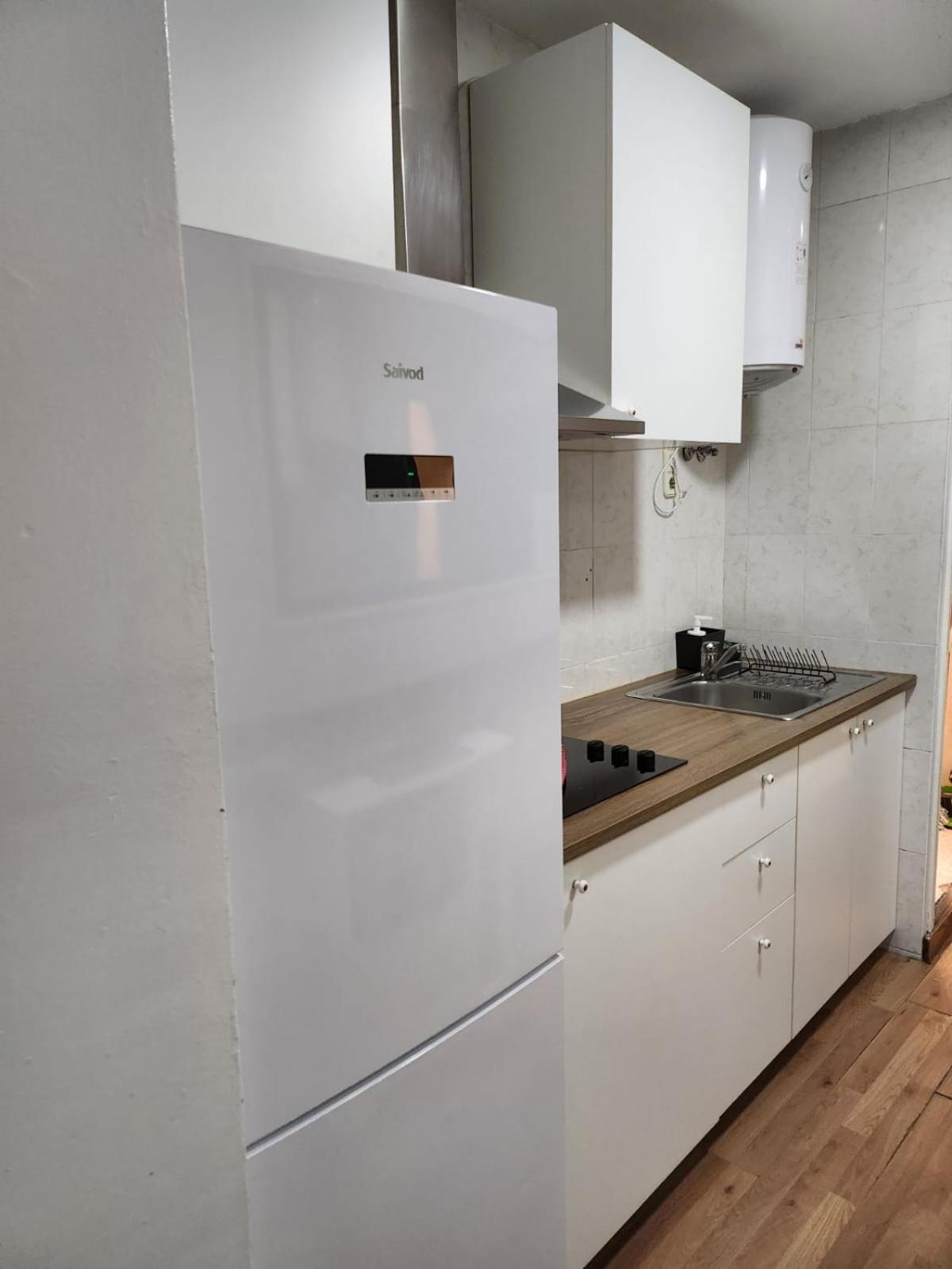 Estudio 504 M-15 Madrid Extérieur photo