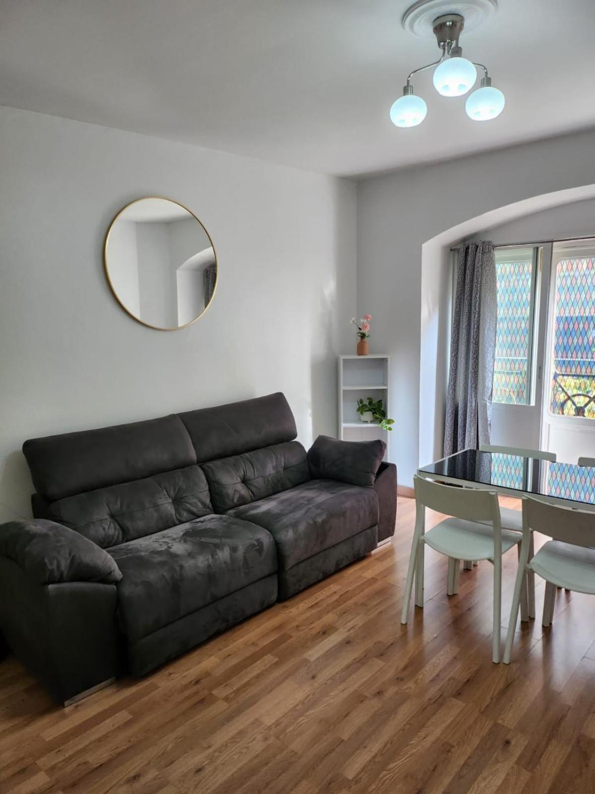 Estudio 504 M-15 Madrid Extérieur photo