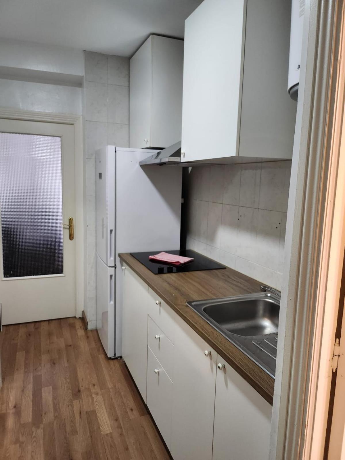 Estudio 504 M-15 Madrid Extérieur photo
