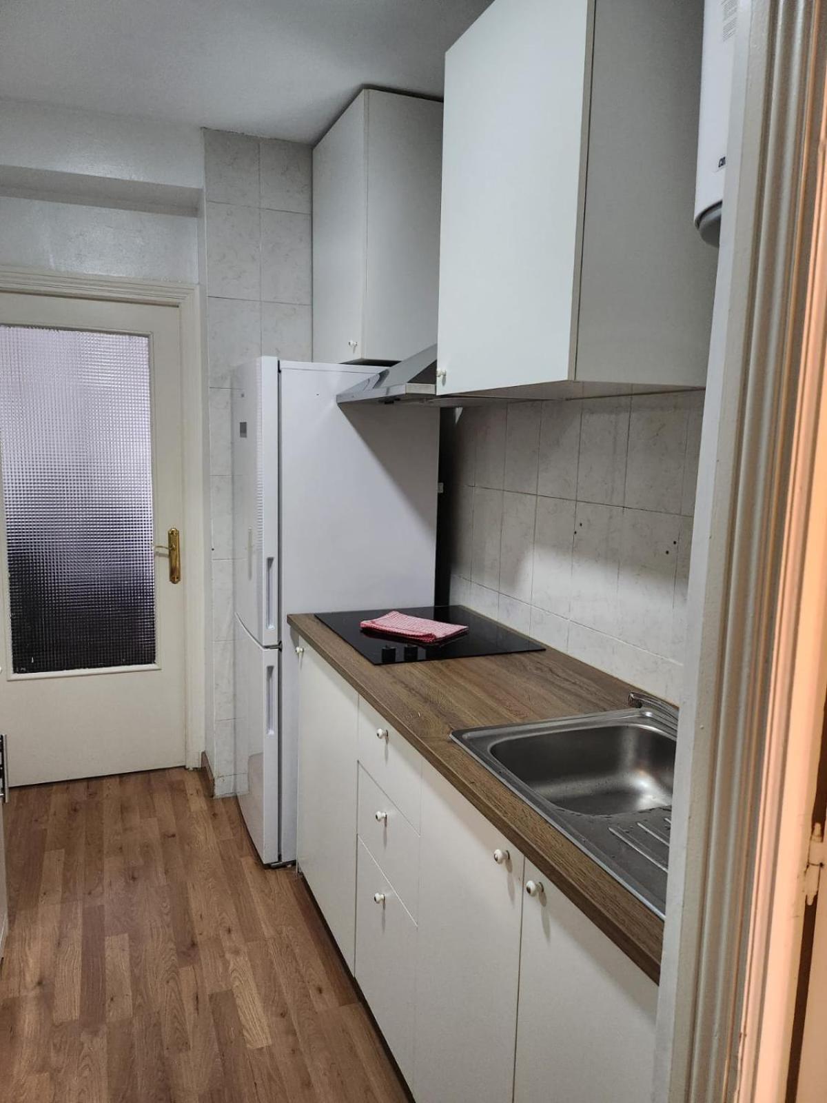 Estudio 504 M-15 Madrid Extérieur photo